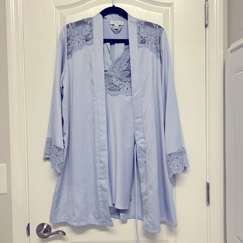 Satin lace robe and chemise/babydoll nighty set